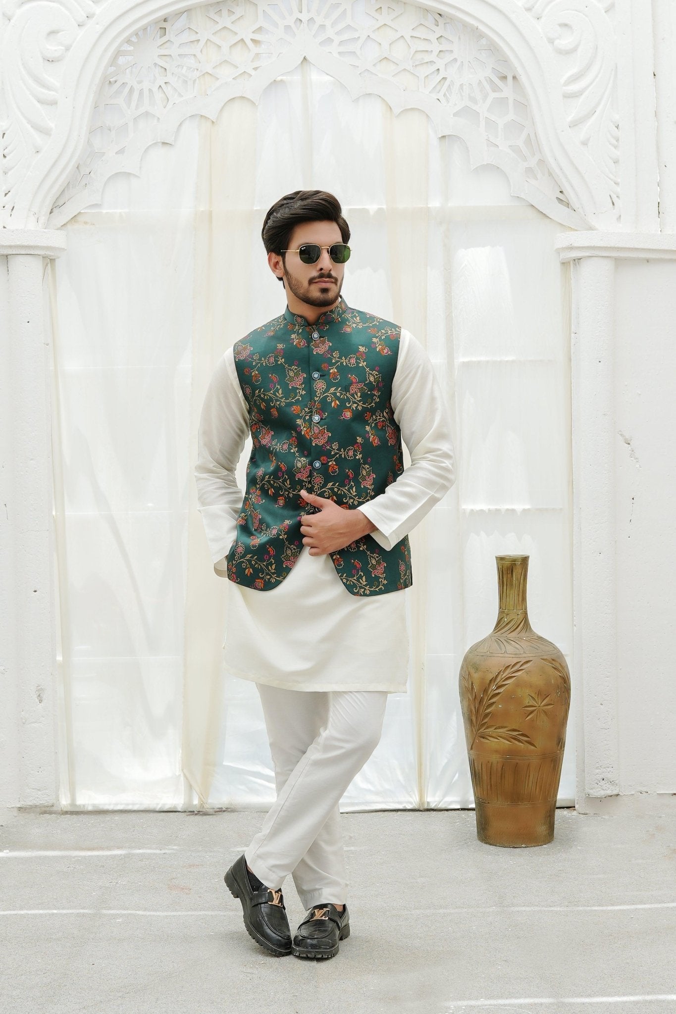 Sabz Baagh Waistcoat - Number3Clothing