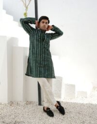 Noor-e-Akhzar Kurta 3